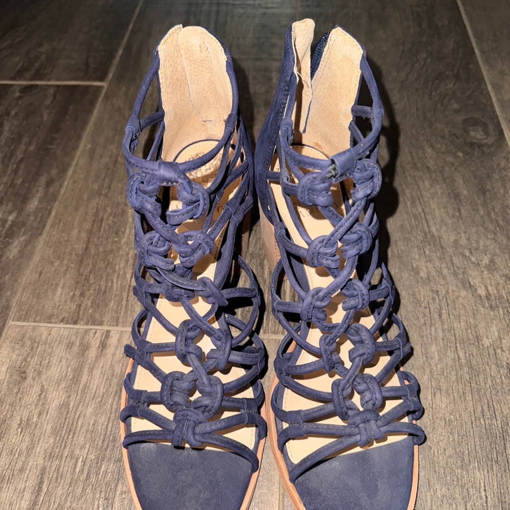 Never Worn Krika Cage Sandal 8.5